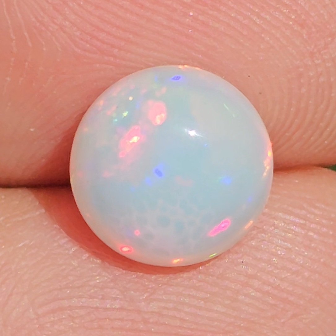 พลอย ไวท์ โอปอล White Opal 2.19 กะรัต (Cts.) พลอยแท้ อัญมณีมงคลประจําวันเกิด เครื่องประดับพลอย