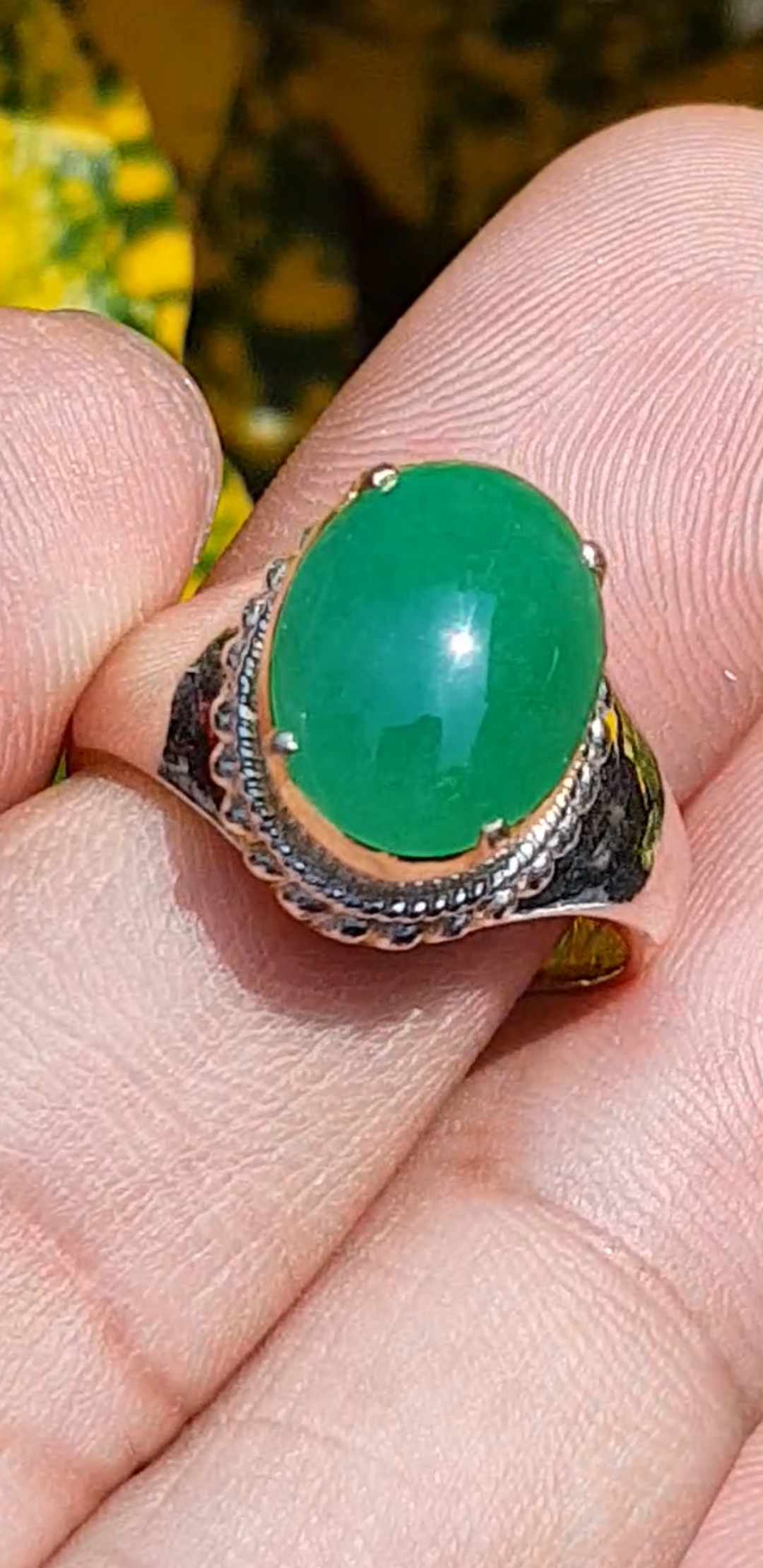 หยก พม่า แท้ Jade แหวนหยก 翡翠戒指 (Jadeite ring) 2.59 กะรัต (Cts.) ดิบ ไม่ผ่านการปรับปรุง (Type A) พม่า (Myanmar)