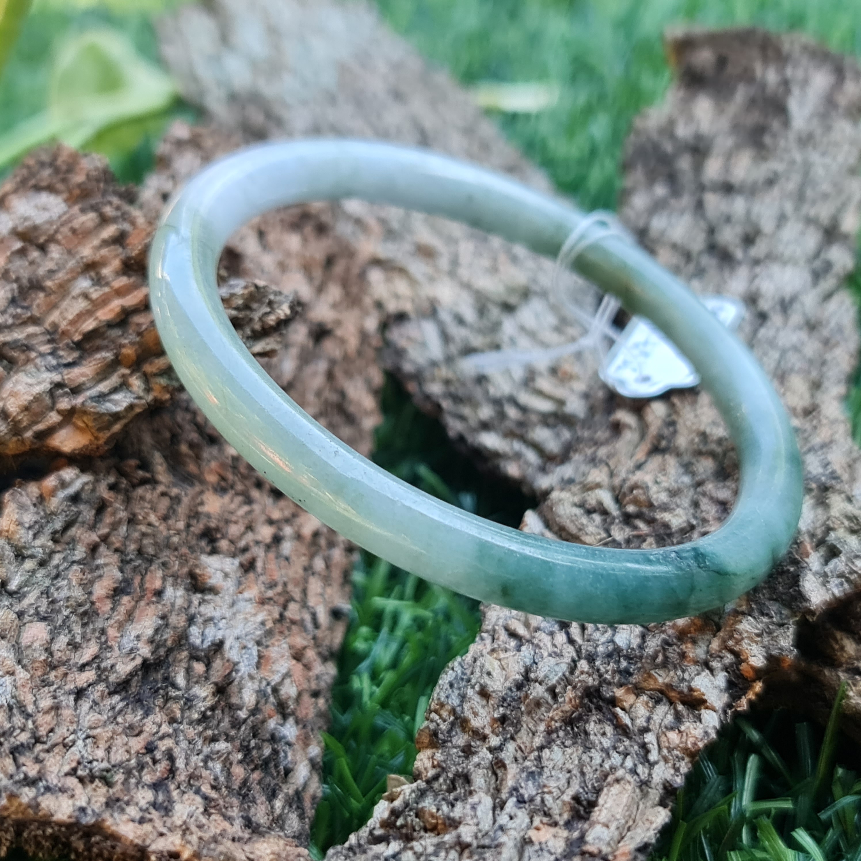 JT6711208 หยก พม่า แท้ Jade กำไลหยก 60.6 มม. (Jadeite bracelet) พม่า (Myanmar)