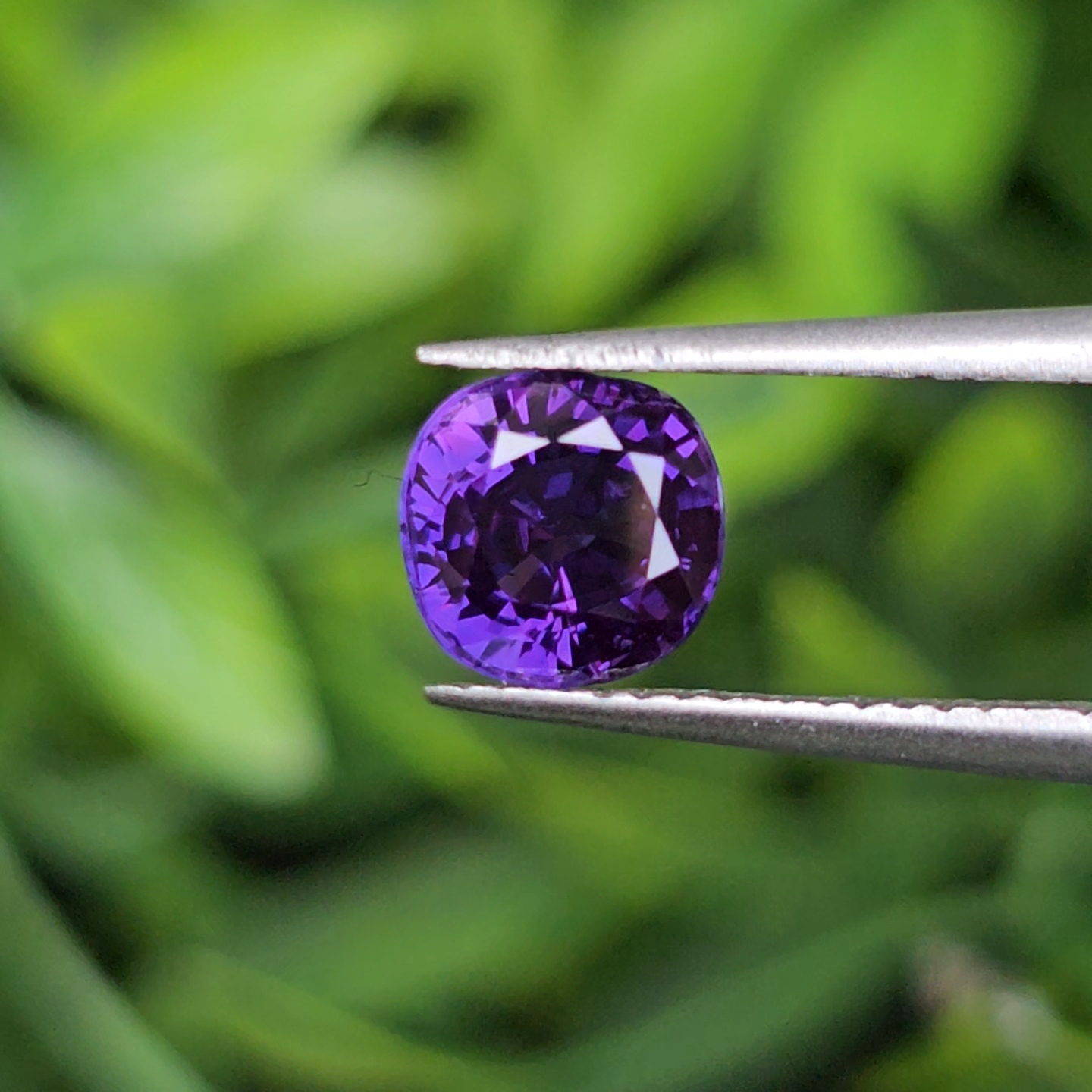 พลอย เพอเพิล แซฟไฟร์ สีม่วง Purple Sapphire ดิบ Unheated 1.06 กะรัต (Cts.) พลอยแท้ อัญมณีมงคลประจําวันเกิด เครื่องประดับพลอย