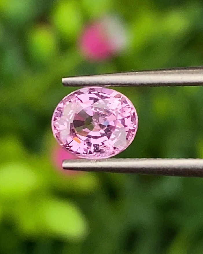 พลอย ชมพู พิ้ง แซฟไฟร์ Pink Sapphire ดิบ Unheated 1.06 กะรัต (Cts.) พลอยแท้ อัญมณีมงคลประจําวันเกิด เครื่องประดับพลอย