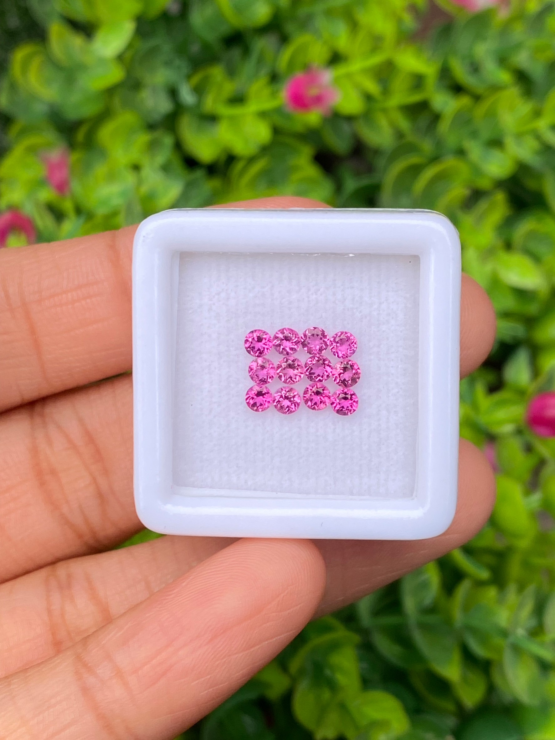 พลอย ทัวร์มาลีน Tourmaline 0.91 กะรัต (Cts.) 12 เม็ด พลอยแท้ อัญมณีมงคลประจําวันเกิด เครื่องประดับพลอย