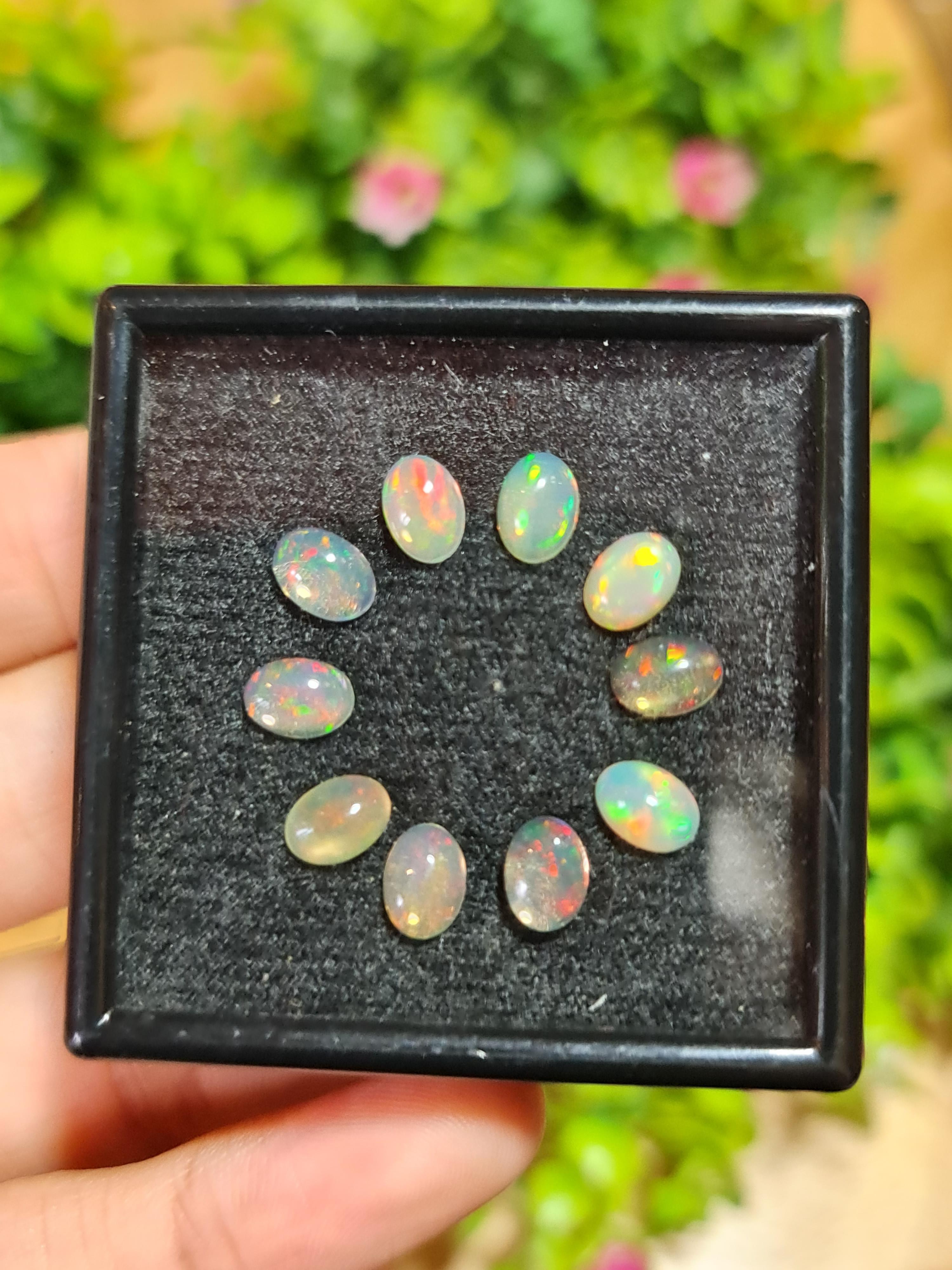 พลอย โอปอล Opal 6.43 กะรัต (Cts.) 10 เม็ด (Pcs.) พลอยแท้ อัญมณีมงคลประจําวันเกิด เครื่องประดับพลอย