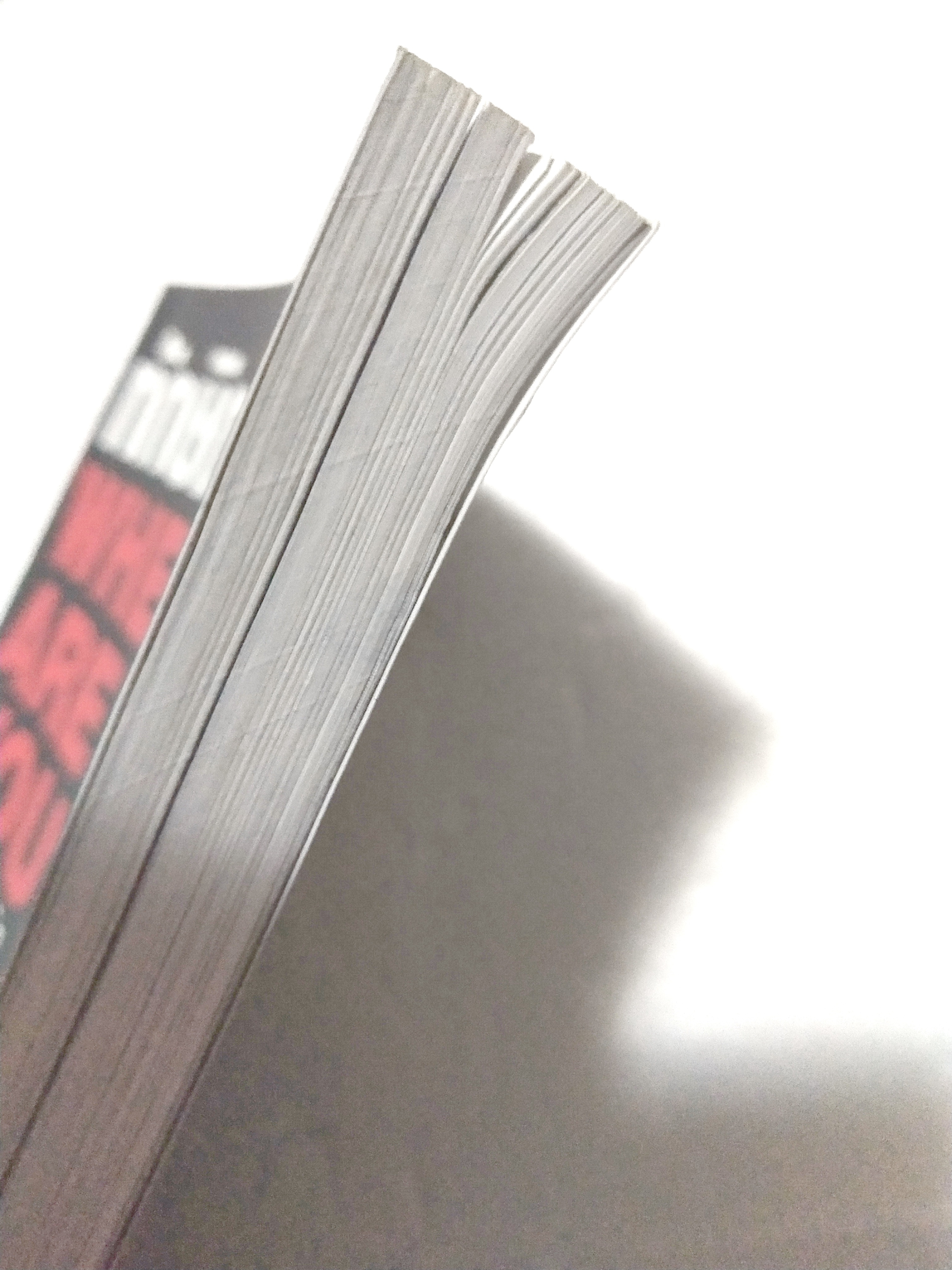 หนังสือชีวิตหลังการปฏิวัติของอดีตนายกรัฐมนตรี ทักษิณ ชินวัตร ***มีตำหนิตามภาพ "ทักษิณ WHERE ARE YOU" โดย สุณิสา เลิศภควัต พิมพ์ครั้งแรก สิงหาคม 2550