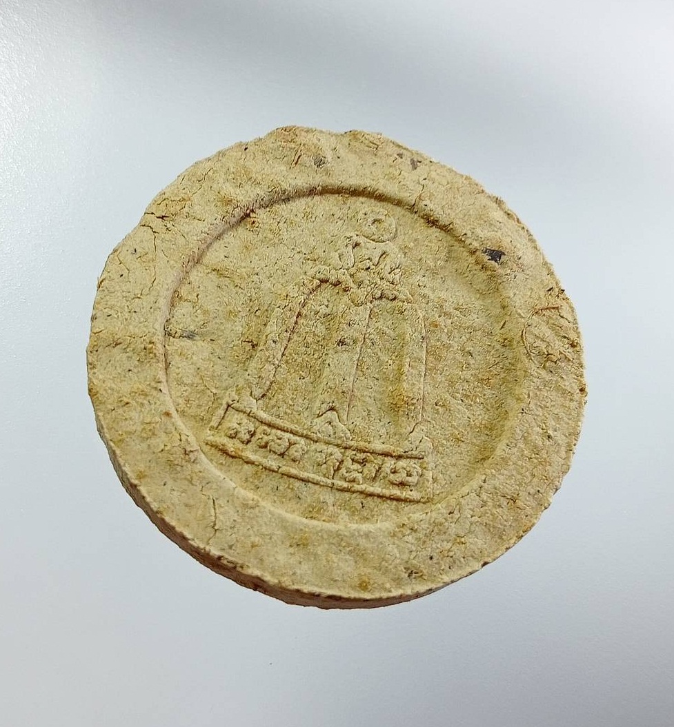 ผ3167 พระผงจันทร์ลอย สมเด็จพระพุฒาจารย์ (โต พรหมรังษี) หลังรูประฆัง