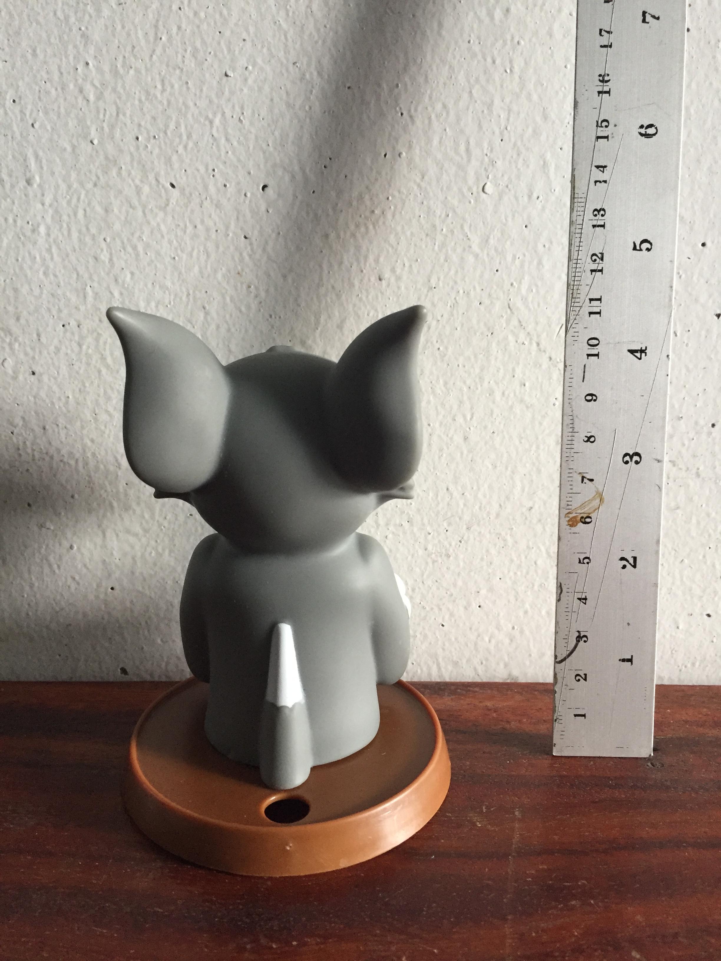 ท็อปเปอร์ แก้วน้ำ EGV บัซครึ่งตัว TOM จากเรื่อง TOM & JERRY งานเก่าเก็บ