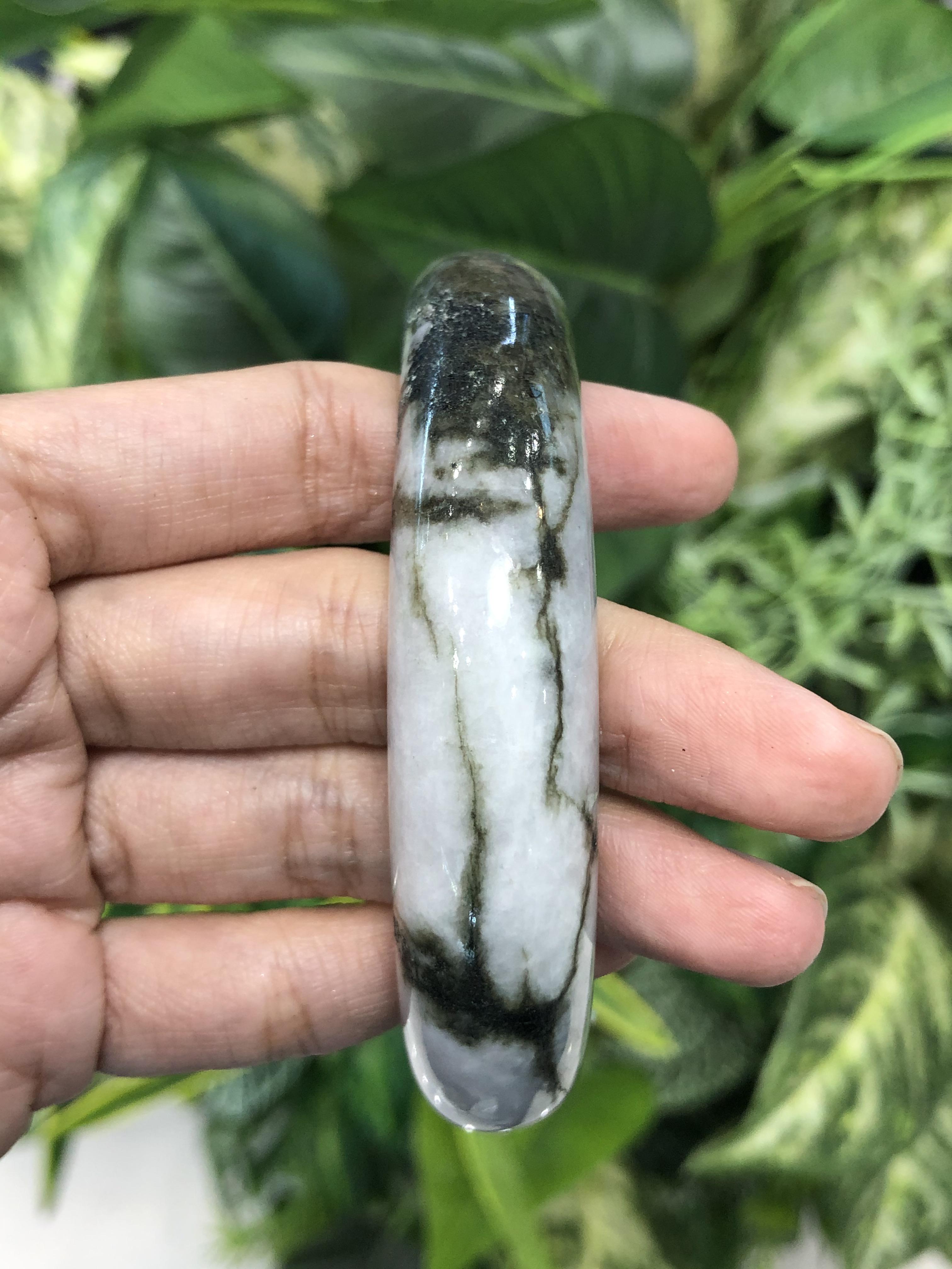 J05C0051 หยก พม่า แท้ Jade กำไลหยก 60 มม (Jade bracelet) พม่า (Myanmar)