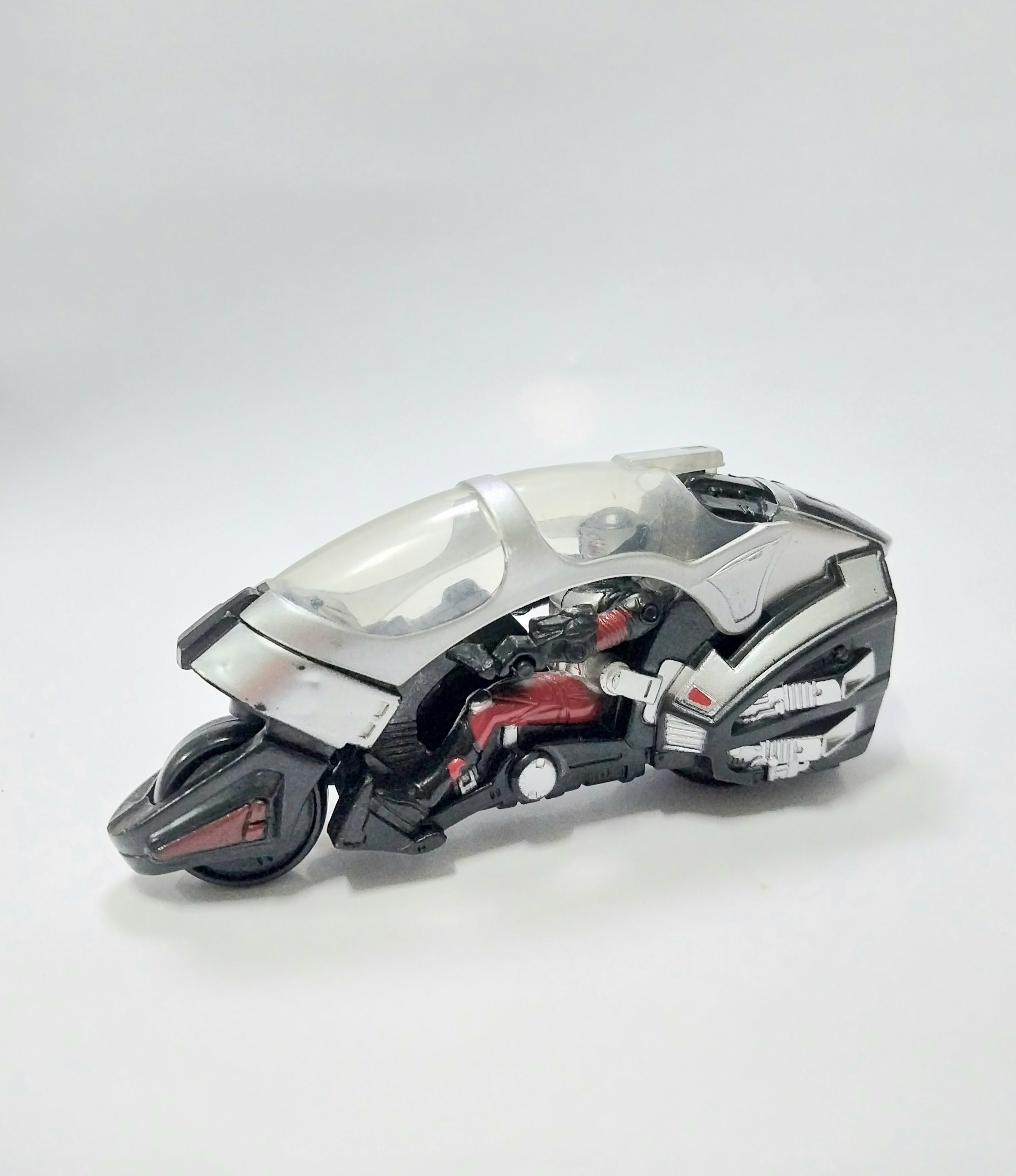 มีหลายภาพ, **ไม่มีขาตั้ง รถไรด์ชู้ตเตอร์ + ไรเดอร์ริวคิ จากคาเมนไรเดอร์ริวคิ ขนาด 6 นิ้วขนาดตามรูป เปิดกระจกครอบได้ ล้อหมุนได้