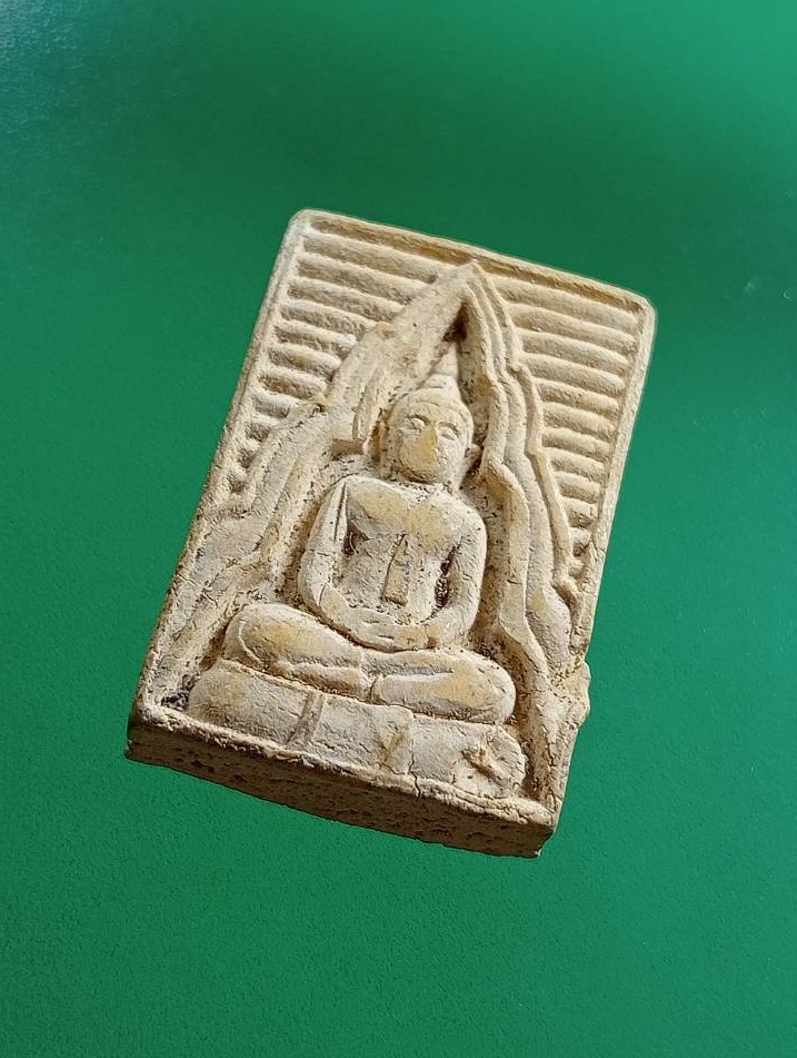 ผ3041 พระผงของขวัญ หลังยันต์ห้า วัดประชุมราษฎร์ อ.ลำลูกกา จ.ปทุมธานี