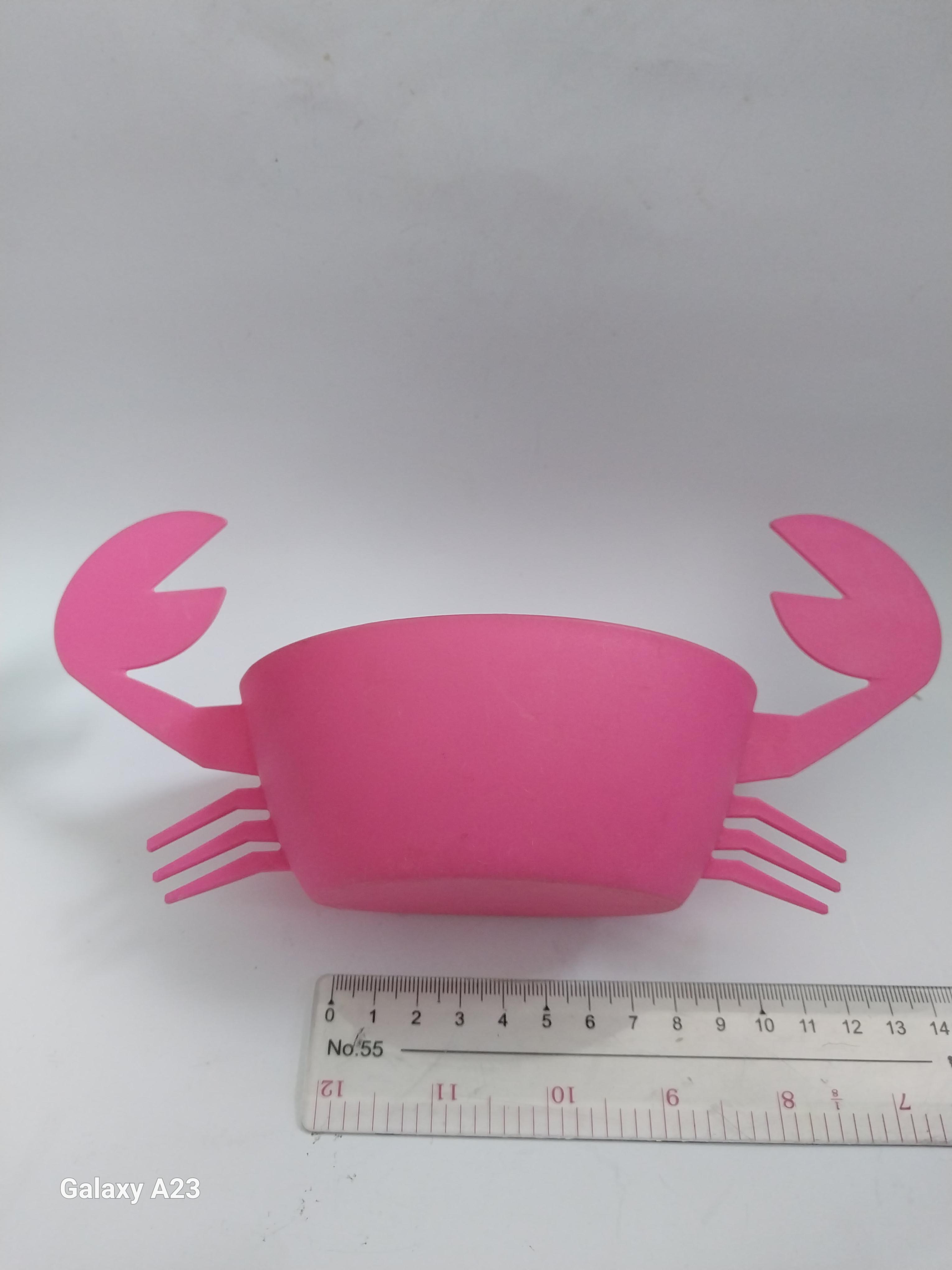 มีหลายภาพ ของสะสมจากซีฟู้ดพัทยา ปูเป็น ถ้วยพลาสติกสีชมพูรูปปู ขนาดตามภาพ