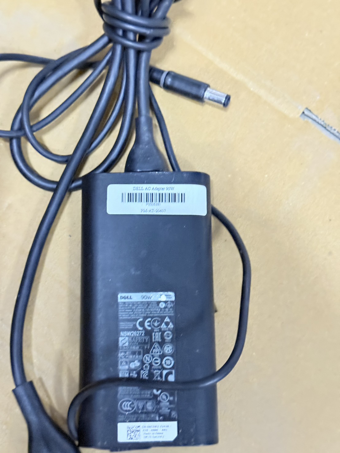 DELL AC Adapter 90W