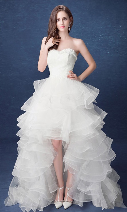 ชุดแต่งงาน เกาะอก หน้าสั้นหลังยาว