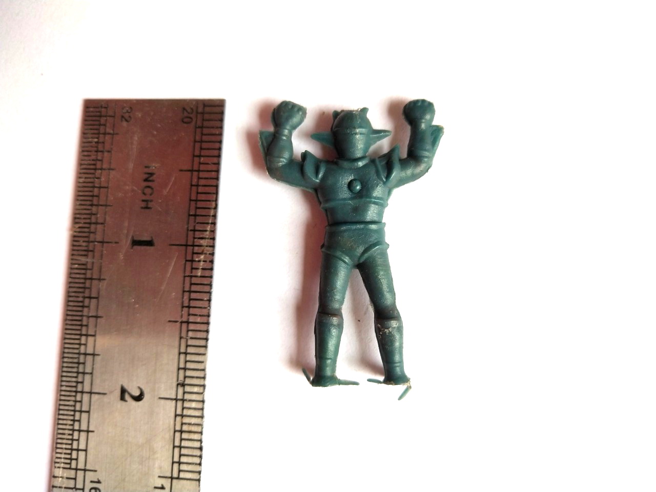 ตุ๊กตุ่นแอ๊นท์ แถมถุงถั่ว ไซส์เล็ก ขนาดเกือบ2 นิ้ว หุ่น ไดอาโพลอน สีฟ้าอมเขียว งานเก่าสะสม