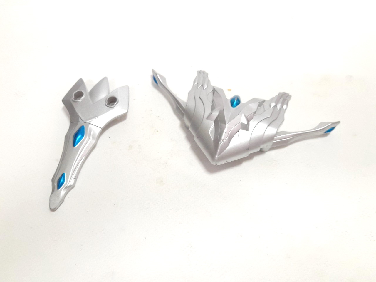 แคนดี้ทอย เกราะซีโร่ อาร์เมอร์ แยกได้2ชิ้น ส่วนบนพับกางหุบได้ มือสอง ขนาดตามรูป มีรอยบ้าง