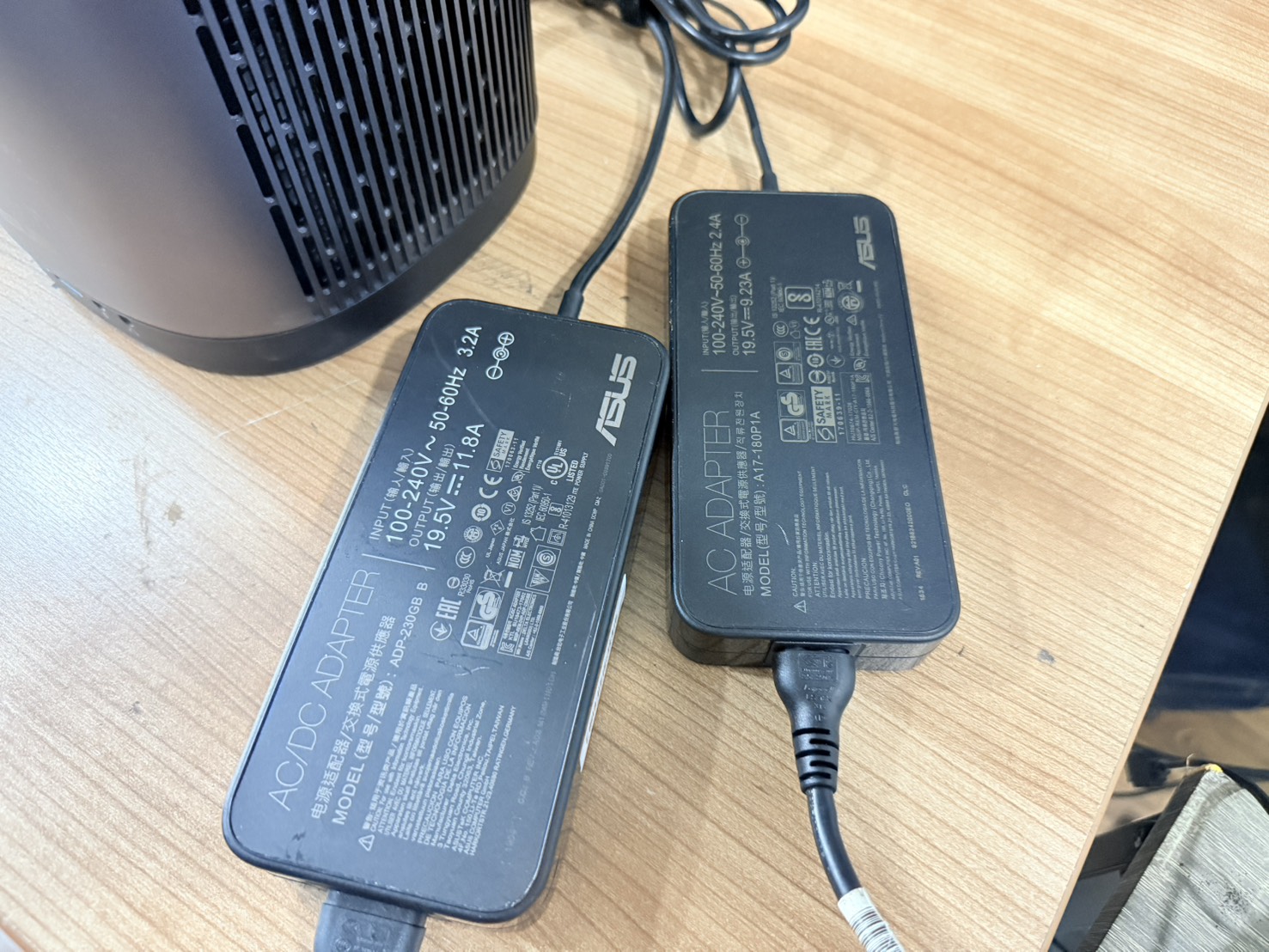 Asus Mini PC PA90 (i9-9900K/64GB/M.2 512GB/P4000 8GB)+Adapter*2 โครตเทพแห่งการออกแบบ