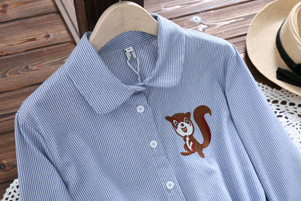 เดรสเชิ้ตแขนยาว เอวผูกจั๊ม แต่งปักลายกระรอก (12295LM)