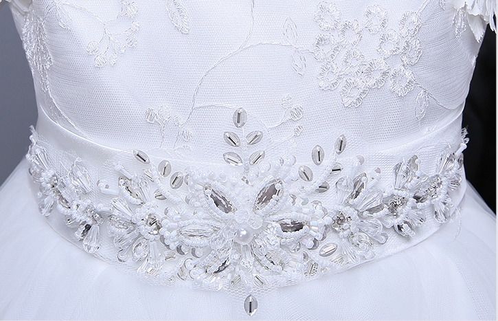 Pre-order ชุดราตรีเด็ก ชุดออกงาน ชุดกระโปรง สไตล์เจ้าหญิง แขนยาว คอกว้าง แต่งลูกไม้ กระโปรงตาข่ายฟู มีซิปหลัง