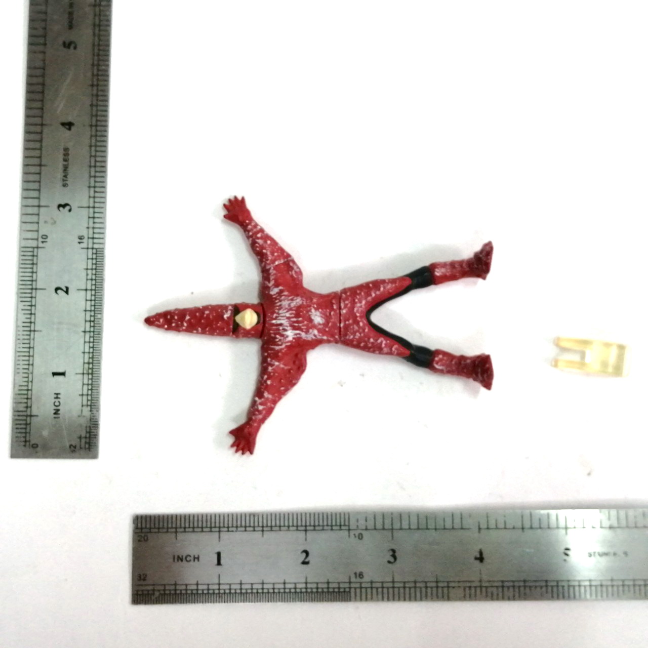 กาชาปอง สัตว์ประหลาด ฮิโตะเดนเจอร์ จาก ไรเดอร์1 ขนาดตามภาพ มีฐานน้ำแข็ง สภาพดี