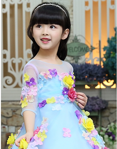 Pre-order ชุดแฟนซี ชุดกระโปรง สไตล์เจ้าหญิง แขนยาว แต่งดอกไม้สามมิติหลากสี กระโปรงฟูฟ่อง มีซิปหลัง