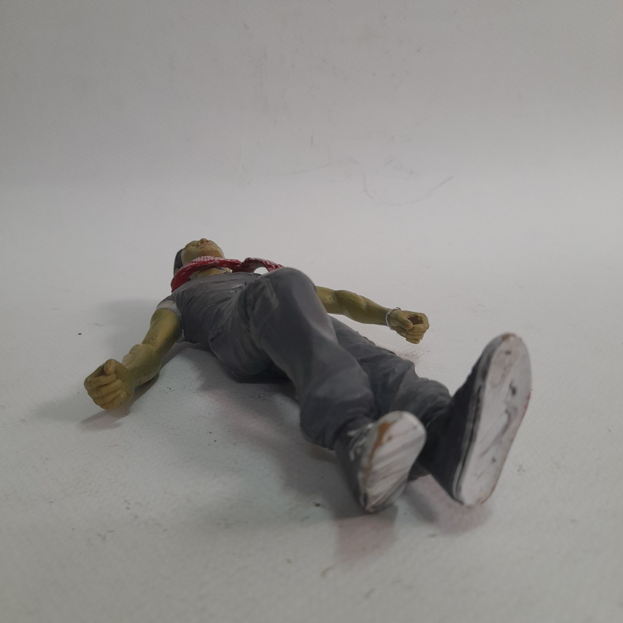 มือ2 มีหลายภาพ ฟิกเกอร์ จา พนม ต้นยำกุ้ง Tony Jaa,Tom Yum Goong ขนาดตามรูป ขาดกระดูกช้าง มือสองตามสภาพ มีรอยบ้าง เก่าเก็บ