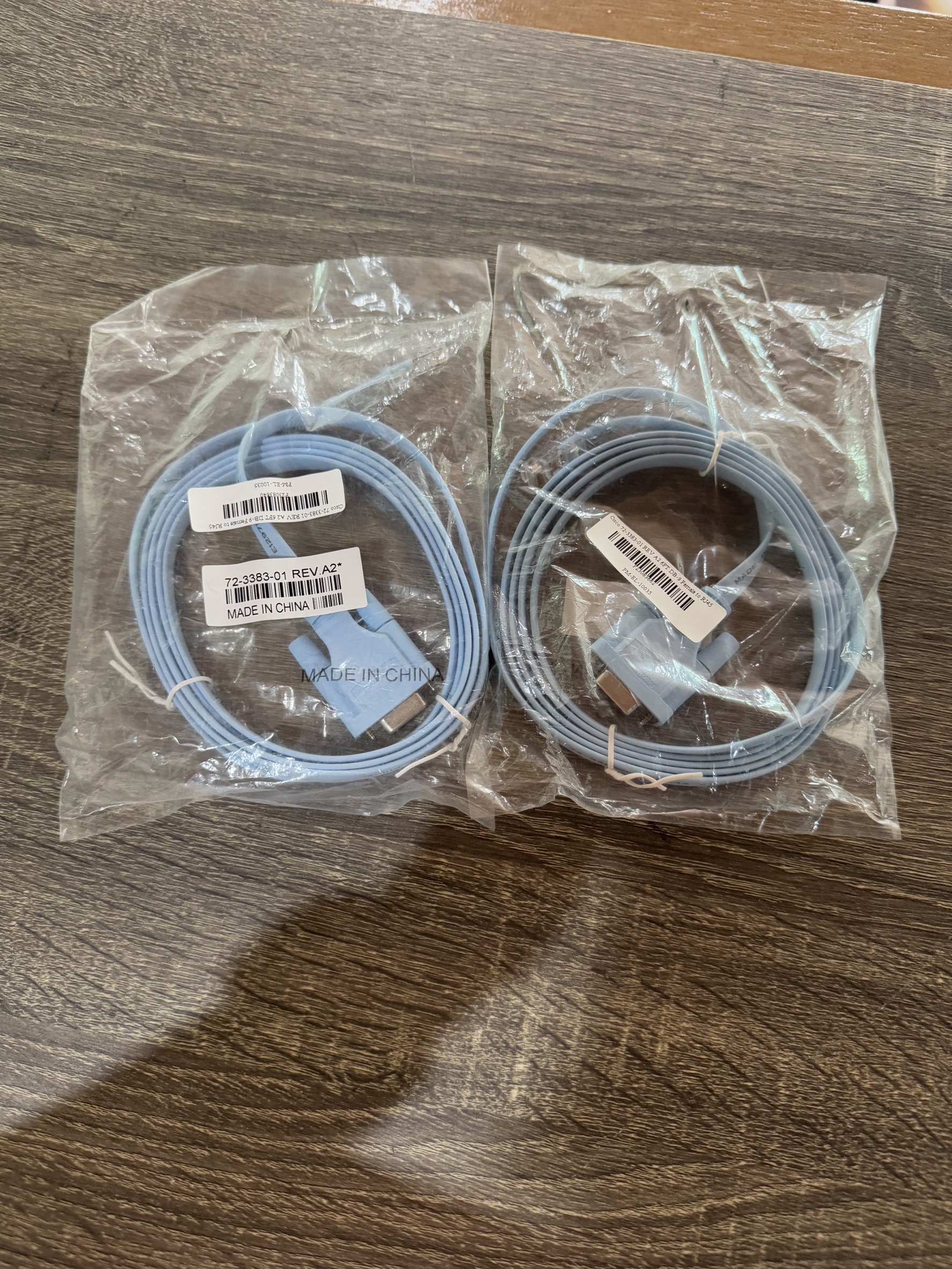 ของแท้ มีจำนวน Cisco 72-3383-01 REV A2 6FT DB-9 Female to RJ45 Console Cable 28-4