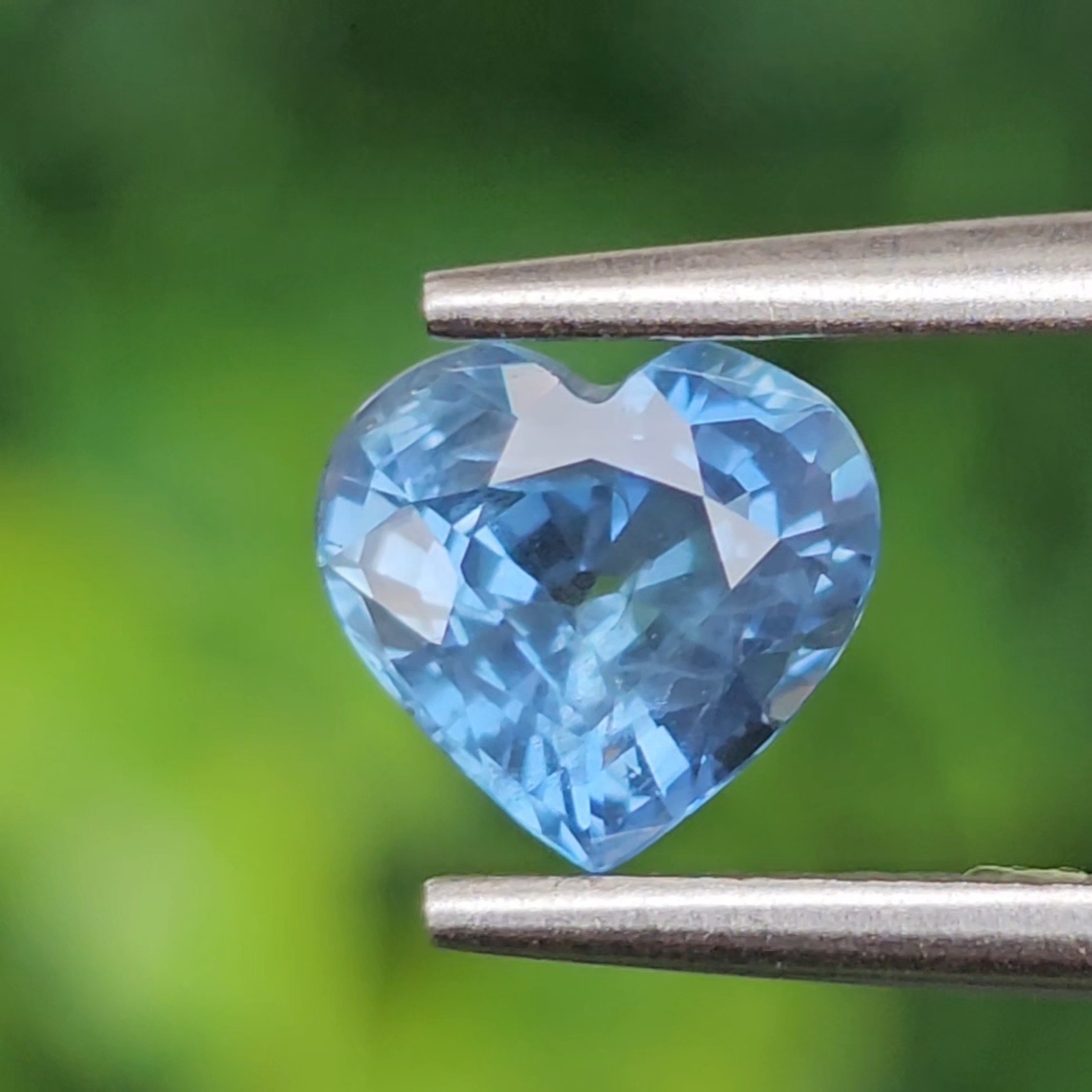 พลอย ไพลิน (Blue Sapphire) 1.05 กะรัต (Cts.) พลอยแท้ อัญมณีมงคลประจําวันเกิด เครื่องประดับพลอย