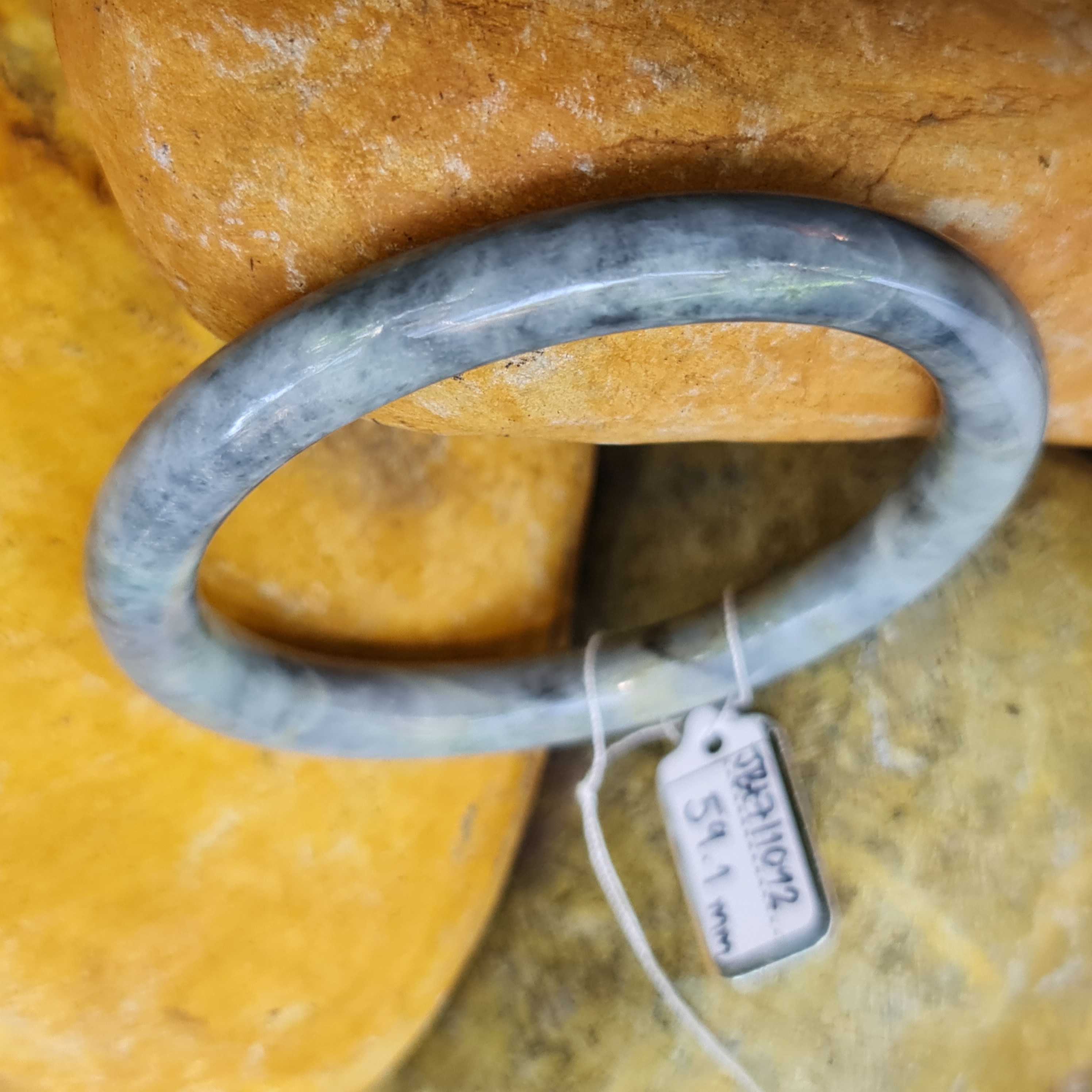 JB6711092 หยก พม่า แท้ Jade กำไลหยก 59.1 มม. (Jadeite bracelet) พม่า (Myanmar)