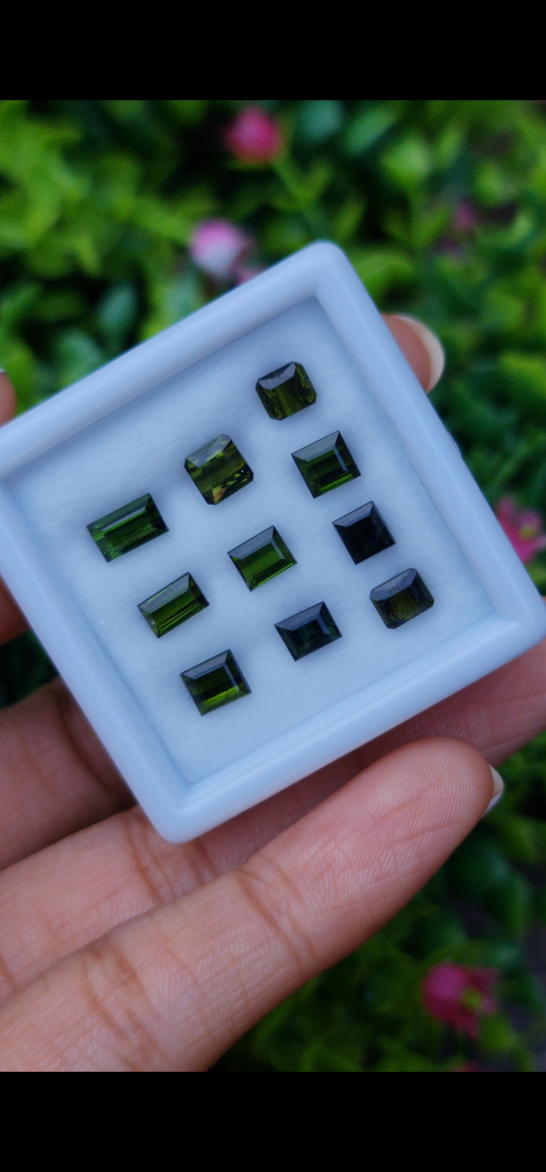 พลอย กรีน ทัวร์มารีน (Green Tourmaline) 6.22 กะรัต (Cts.) 10 เม็ด (Pcs.) อัญมณีมงคลประจําวันเกิด เครื่องประดับพลอย