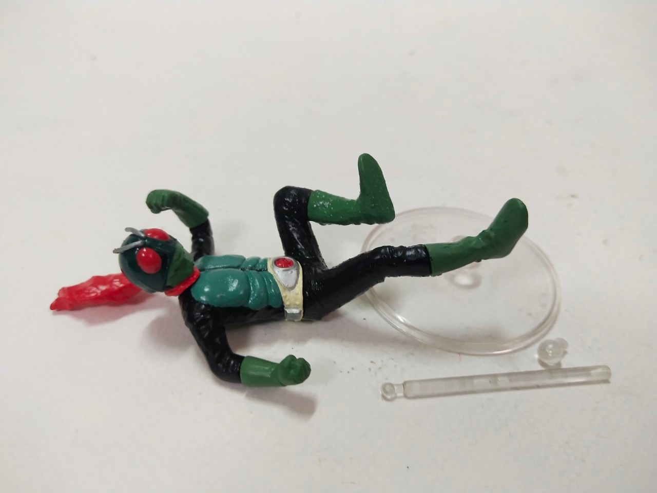 กาชาปอง ไรเดอร์2 กระโดดถีบ ***เสาเดือยหัก แต่อยู่ครบ มือสองตามสภาพ