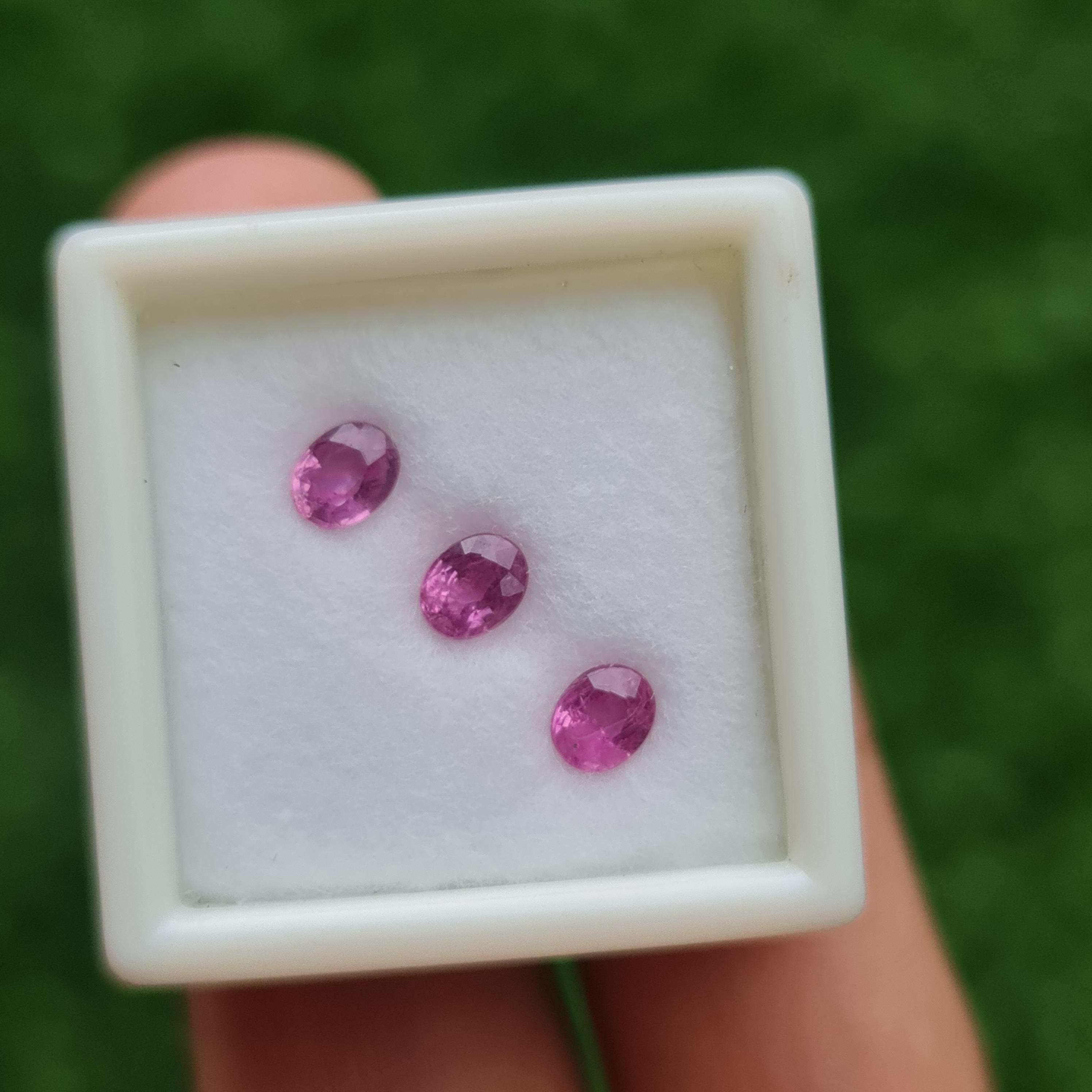 พลอย ชมพู พิ้ง แซฟไฟร์ Pink Sapphire 1.10 กะรัต (Cts.) พลอยแท้ อัญมณีมงคลประจําวันเกิด เครื่องประดับพลอย