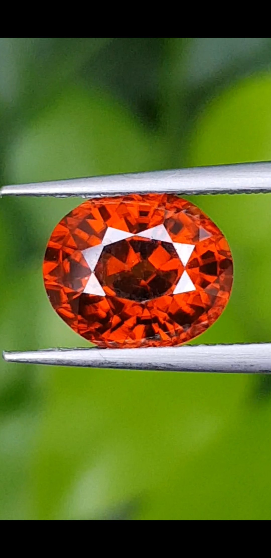 พลอย เพทาย Natural Zircon 3.70 กะรัต (Cts.克拉) เกรด VVS