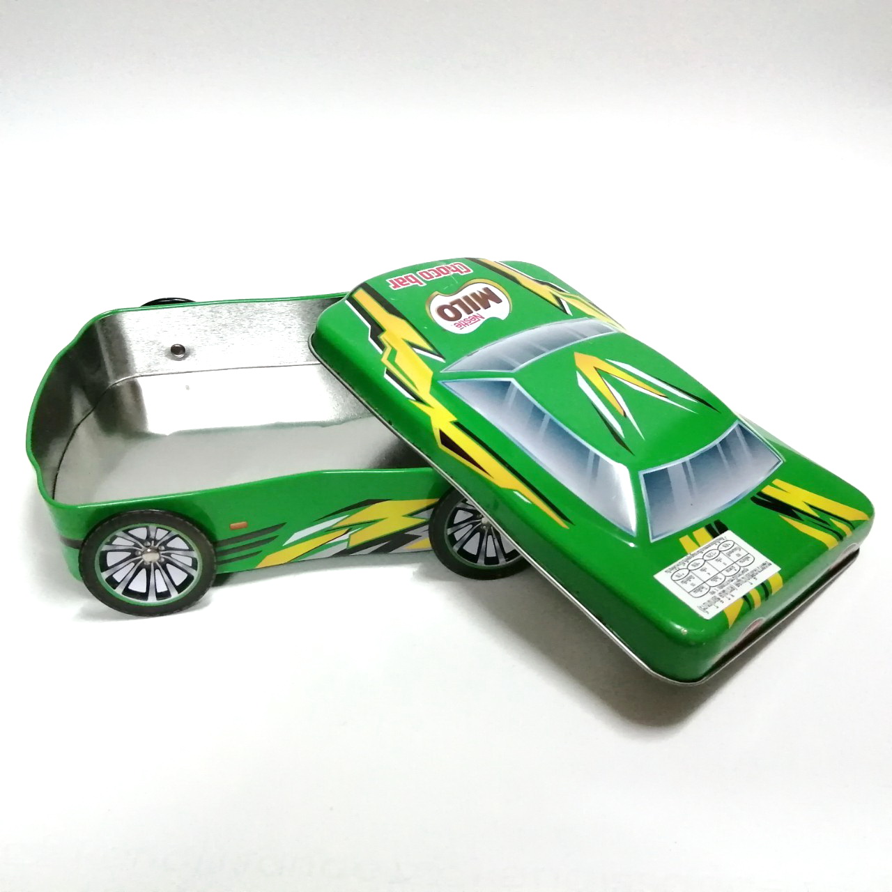 กล่องสังกะสีรูปรถของไมโล พรีเมียมแถมจากไมโลขนาดราว7นิ้ว เปิดได้ ล้อหมุนได้ สภาพดีมีรอยบ้าง