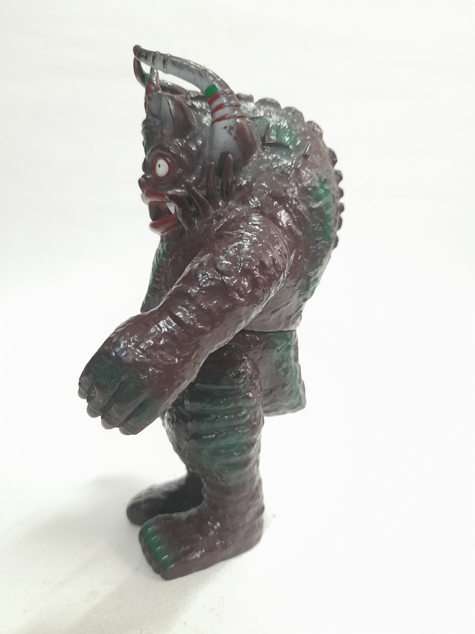 ซอฟ 6.5-7 นิ้ว สัตว์ประหลาดแคปซูลของอุลตร้าเซเว่น มิคลาส จากอุลตร้าเซเว่น มือสอง สภาพดี มีรอยบ้าง มีปั๊มใต้เท้า