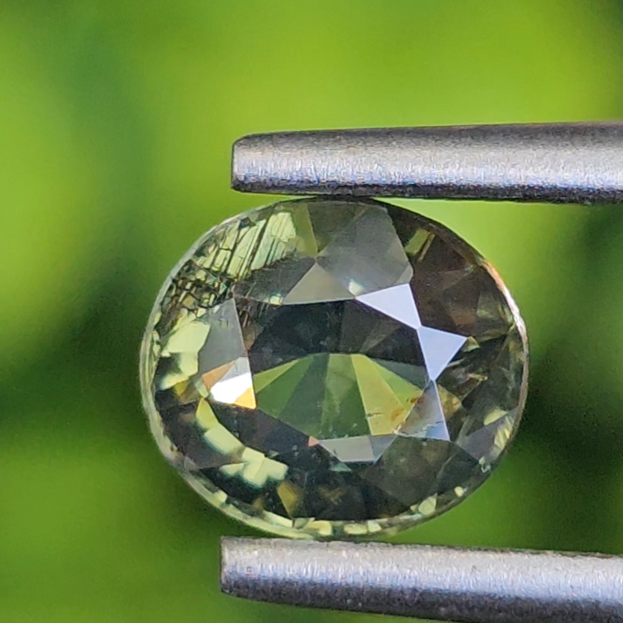 พลอย เพทาย Natural Zircon 1.08 กะรัต (Cts.) ดิบ พลอยแท้อัญมณีมงคล ประจําวันเกิด เครื่องประดับพลอย