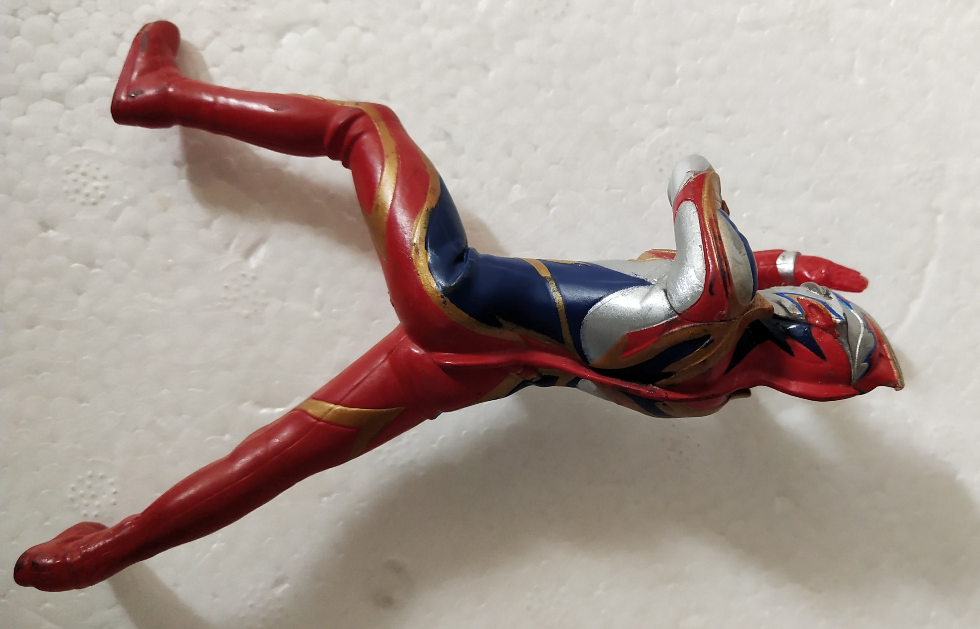 ของเล่น ของสะสม ฟิกเกอร์ HDM อุลตร้าแมนเมบิอุส ร่างฟินิกซ์เบรฟ ท่าปล่อยแสง สูง4นิ้ว สภาพดี ,Ultraman Mebius