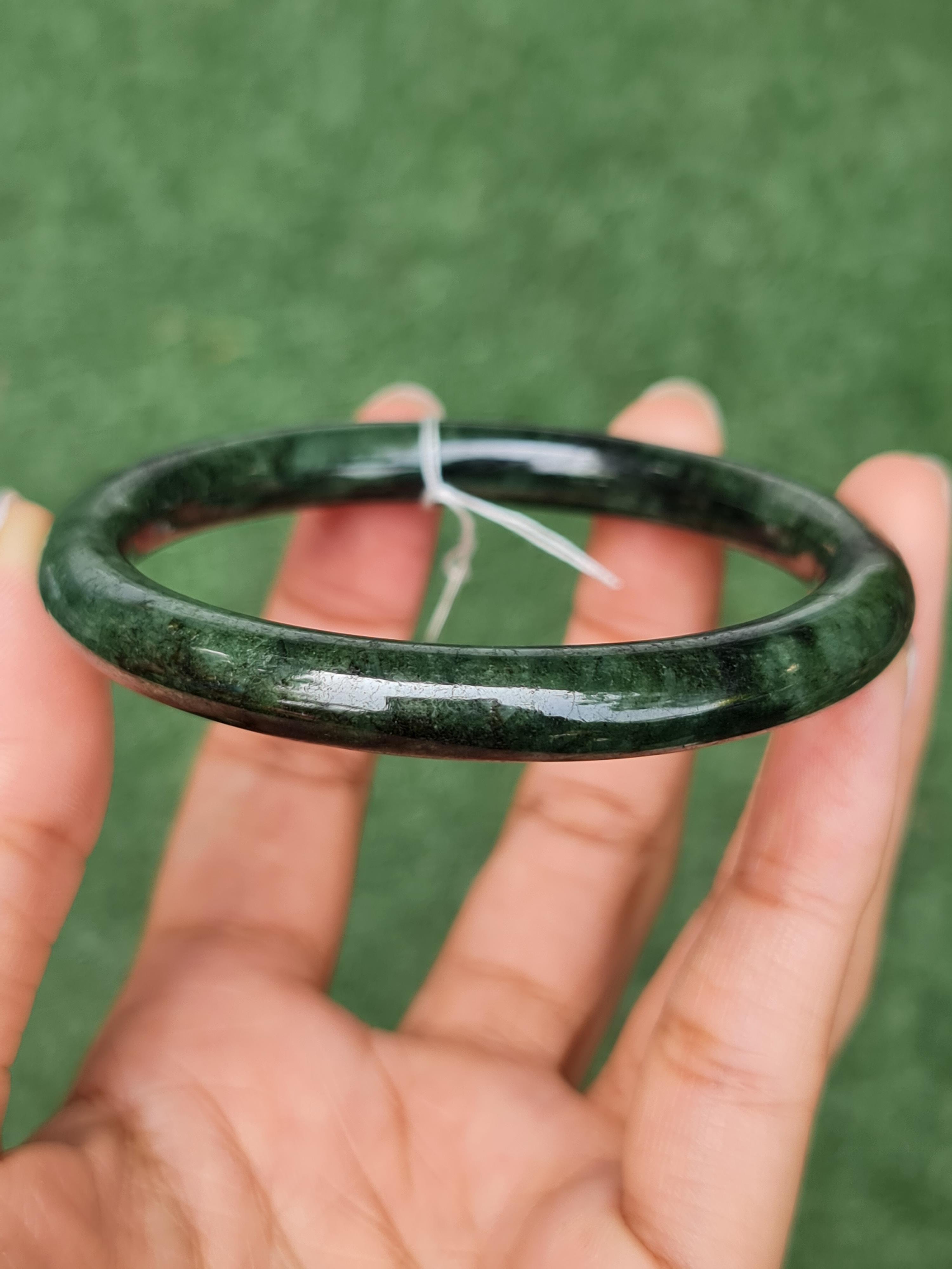 JB0703-028 หยก พม่า แท้ Jade กำไลหยก (Jadeite bracelet) พม่า (Myanmar) 60.2 มม.