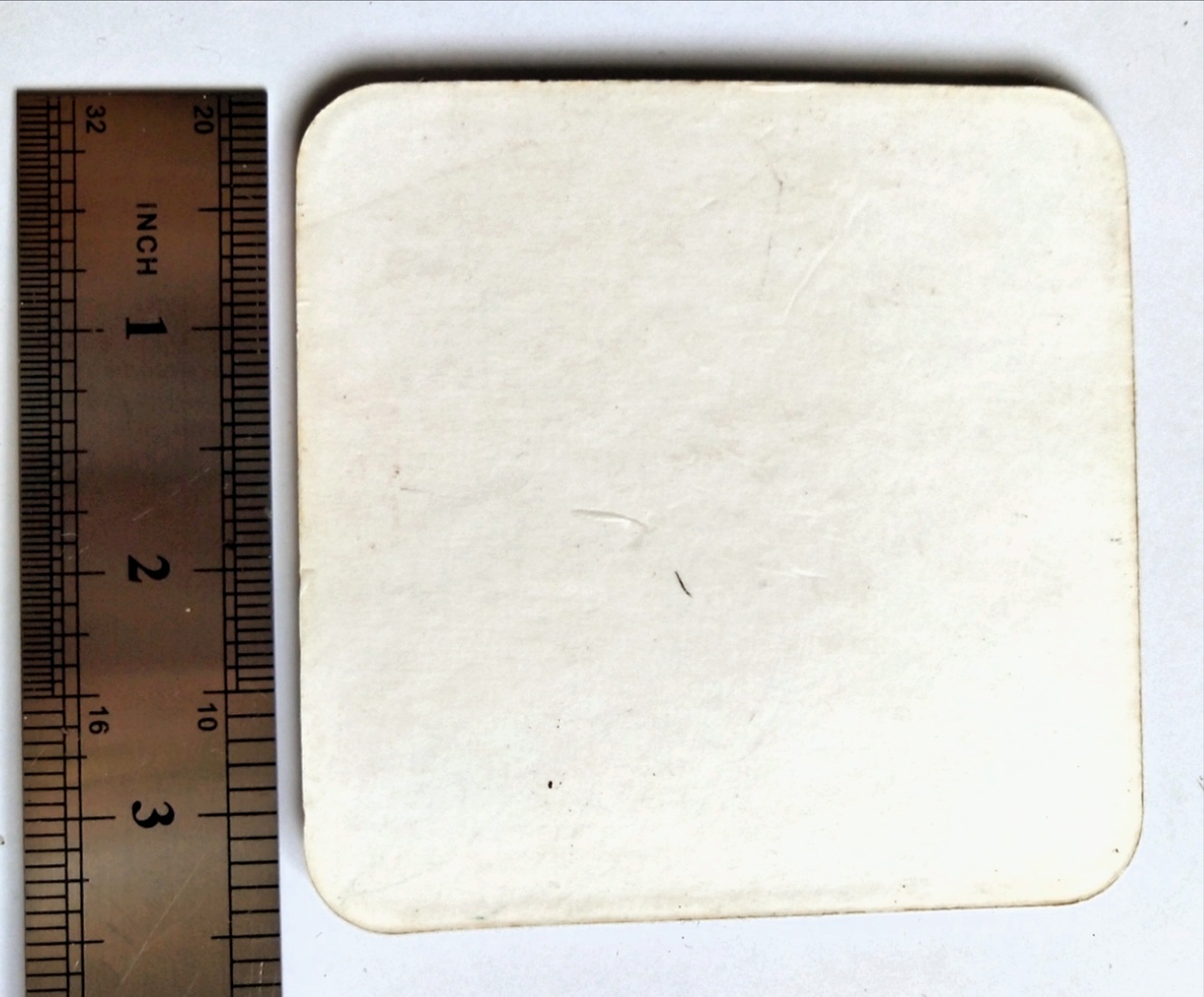 ของสะสมจากภาพยนต์ X-Men ,แผ่นรองแก้วน้ำ x - men : the last stand รูป beast สภาพเก่าเก็บ ไม่ผ่านการใช้งาน