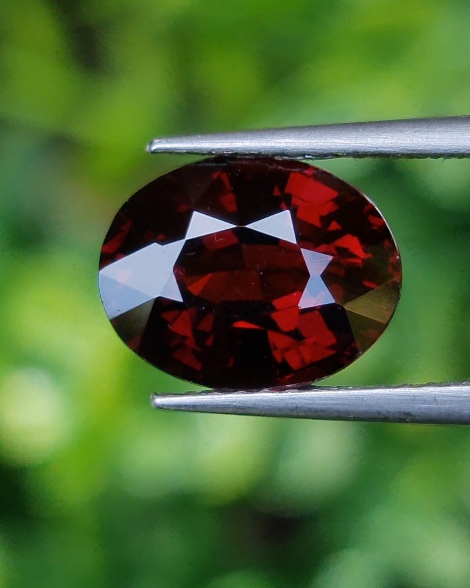 พลอย โรโดไลต์ กาเน็ท Rhodolite Garnet 3.00 กะรัต Cts.พลอยแท้ อัญมณีมงคลประจําวันเกิด เครื่องประดับพลอย