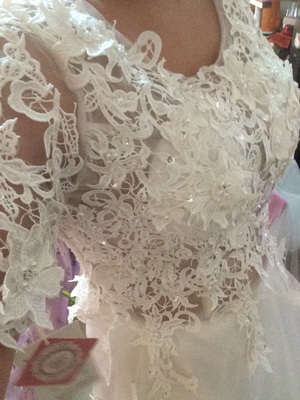 Pre-order ชุดแฟนซี ชุดเจ้าสาว ชุดราตรี หน้าสั้นหลังยาว แขนสั้น แต่งผ้าลูกไม้ สวยหรู เชือกผูกหลัง