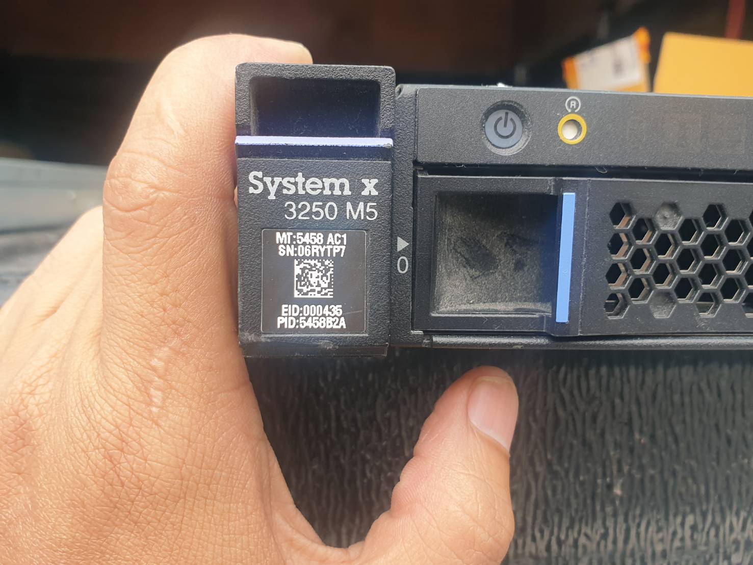 Server IBM X3250 M5 E3-1270v3 Ram 16GB HDD 1 TB x2 เซิฟเวอร์มือสองพร้อมใช้งาน