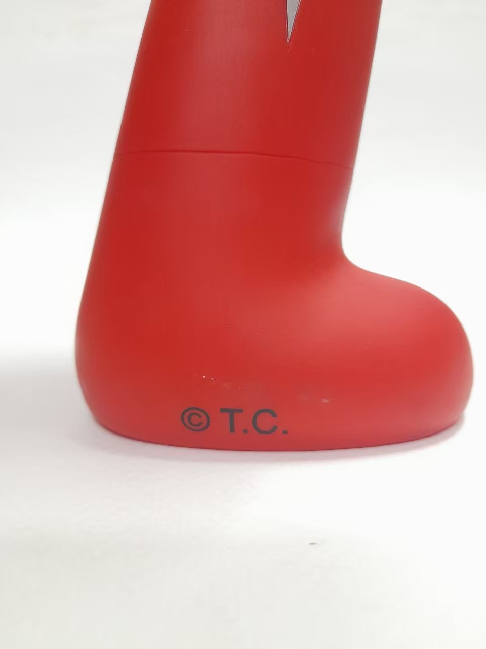 ฟิกเกอร์ อุลตร้าเซเว่น พรีเมี่ยมปั๊มน้ำมันEsso มีฝาปิด มีตัวปั๊ม งานแท้ ***ขาดไอสลักเกอร์ ขนาดตามรูป มือสองสภาพดี