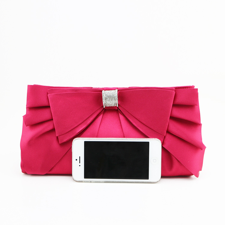 พร้อมส่ง Evening Clutch กระเป๋าออกงาน VictoriaDelef ผ้าซาติน จับเดรป