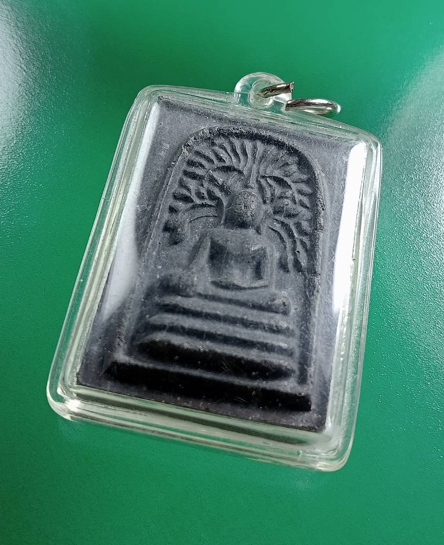 ผ2972 พระสมเด็จสารไหล รุ่นกาญจนาภิเษก วัดเขาตะเครา จ.เพชรบุรี ปี2539