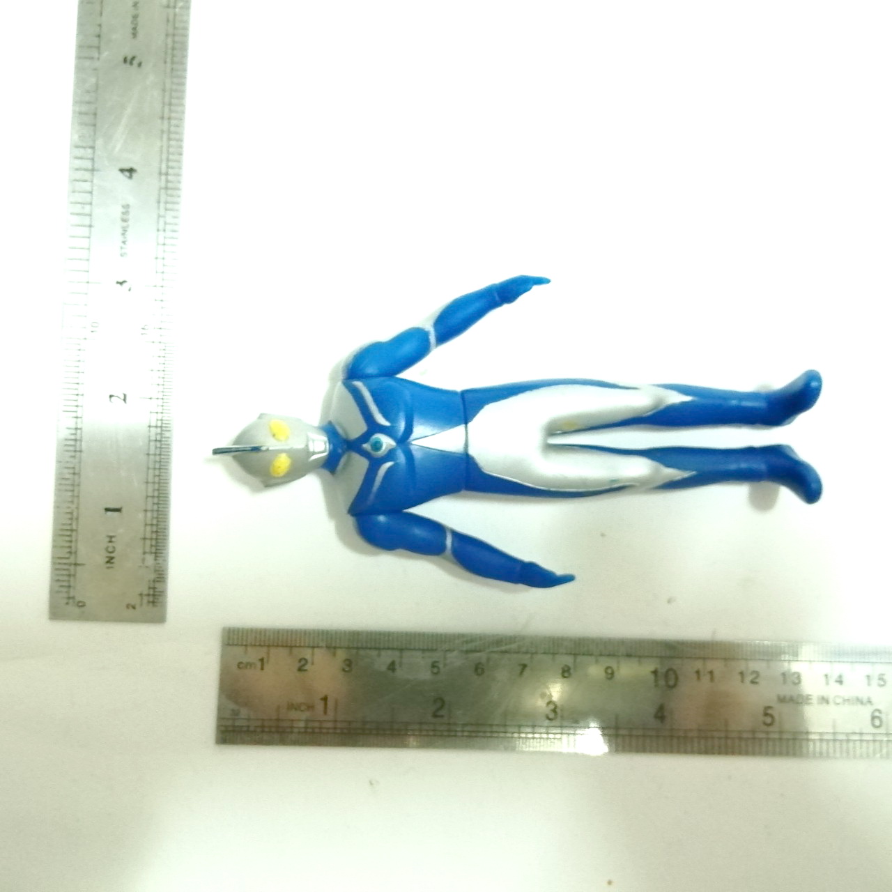 ซอฟ 5 - 5.5 นิ้ว ขนาดตามรูป อุลตร้าแมนคอสมอส ลูน่าโหมด มีรอยบ้าง ตามภาพ