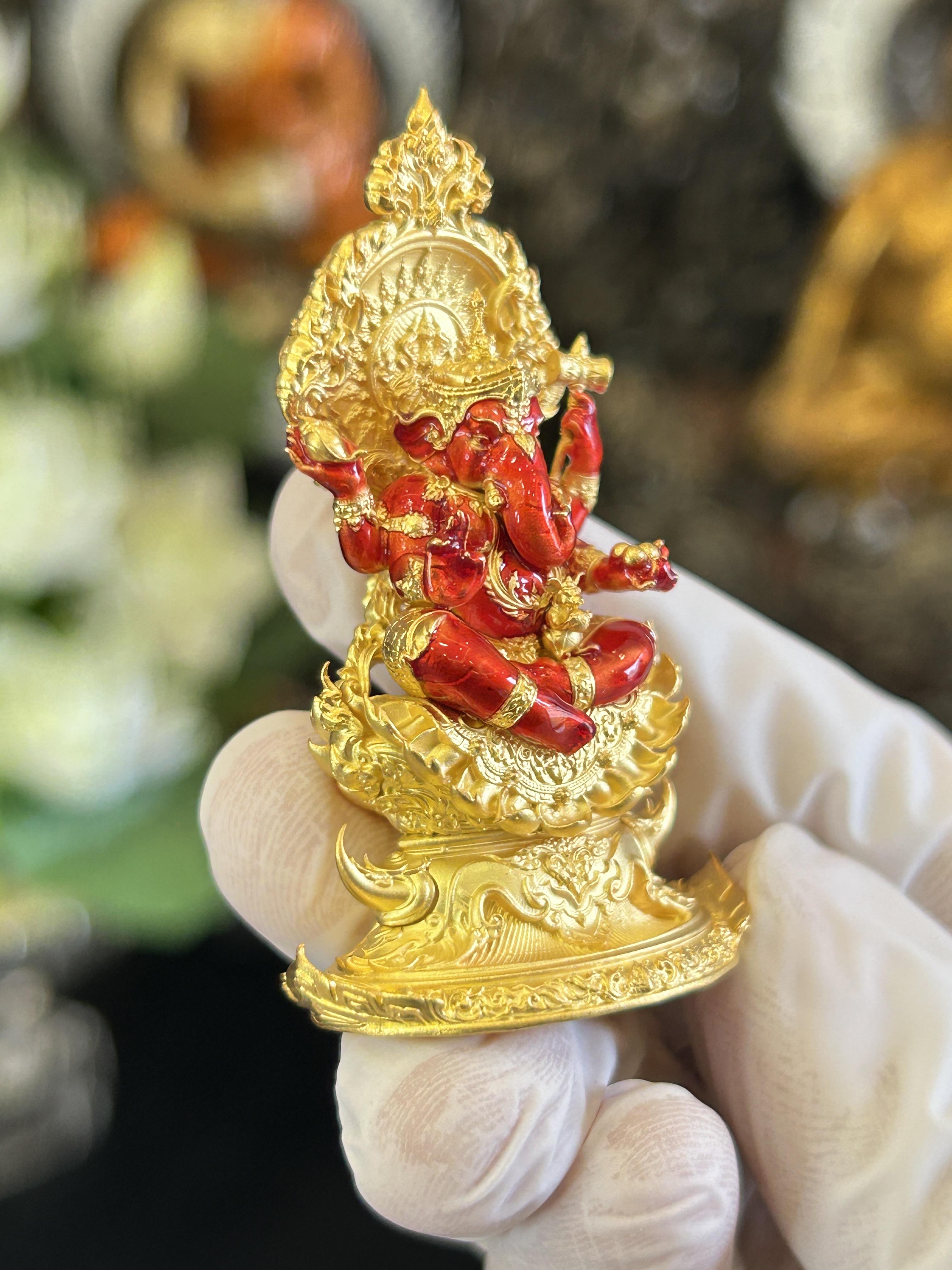 พระพิฆเนศรุ่นสุขสำเร็จนิรันดร์ เนื้อบรอนซ์ชุบทองลงยาแดง