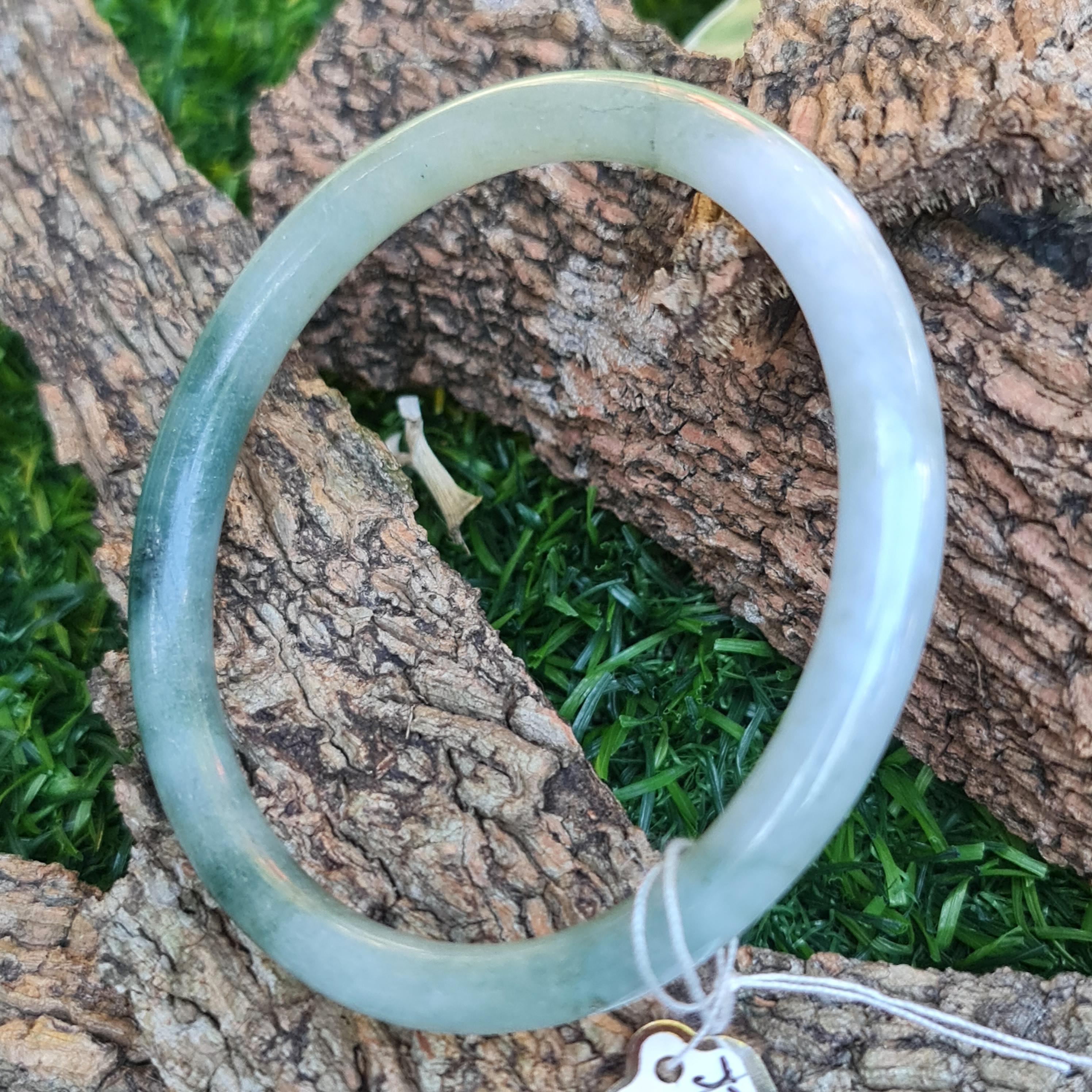 JT6711208 หยก พม่า แท้ Jade กำไลหยก 60.6 มม. (Jadeite bracelet) พม่า (Myanmar)