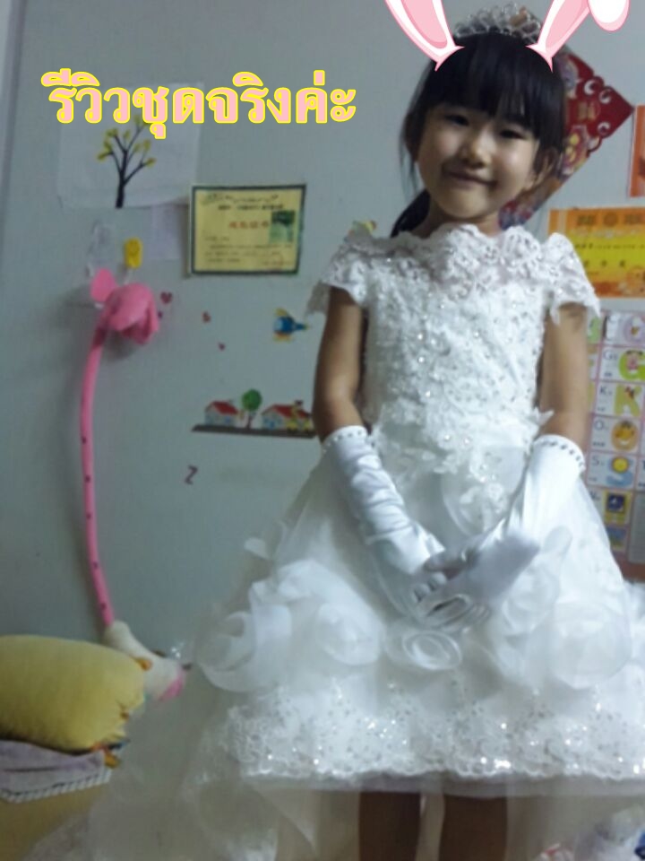 Pre-order ชุดราตรีเด็ก ชุดออกงาน ชุดกระโปรง สไตล์เจ้าหญิง แบบไหล่ปาด ผ้าลูกไม้ แต่งดอก ปล่อยชายยาว มีซิปหลัง