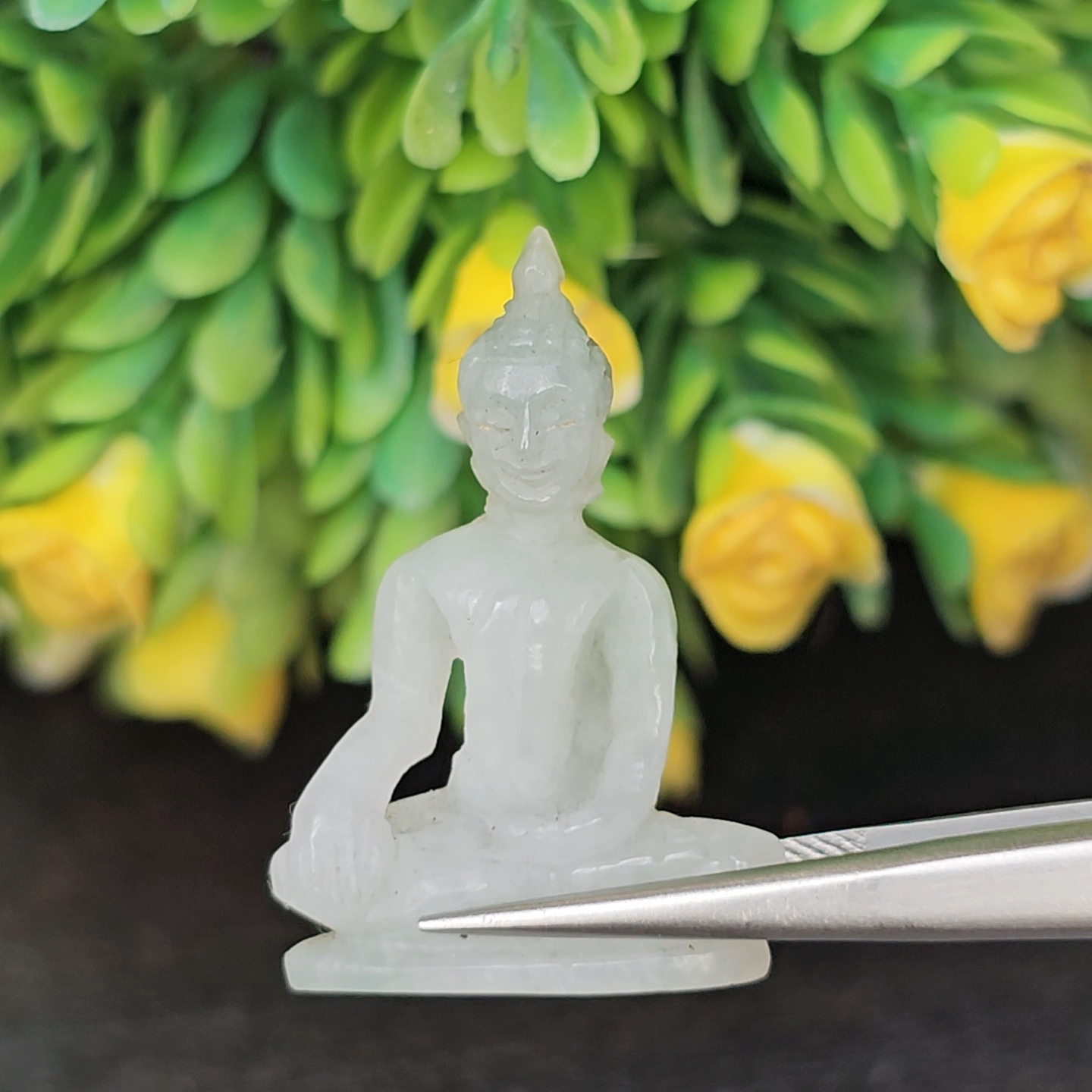 หยก แกะสลัก รูป พระ (Burmese jadeite) 23.34 กะรัต (cts.) หยก พม่า แท้