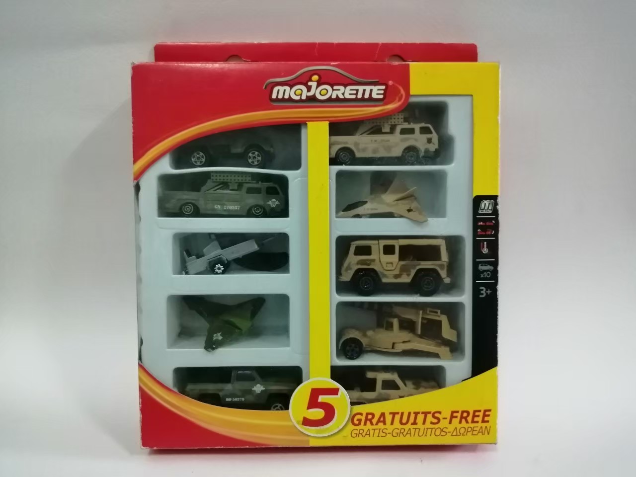 ชุดรถเหล็กทหารลายพราง งาน Majorette สภาพใหม่ งานเก็บสะสม