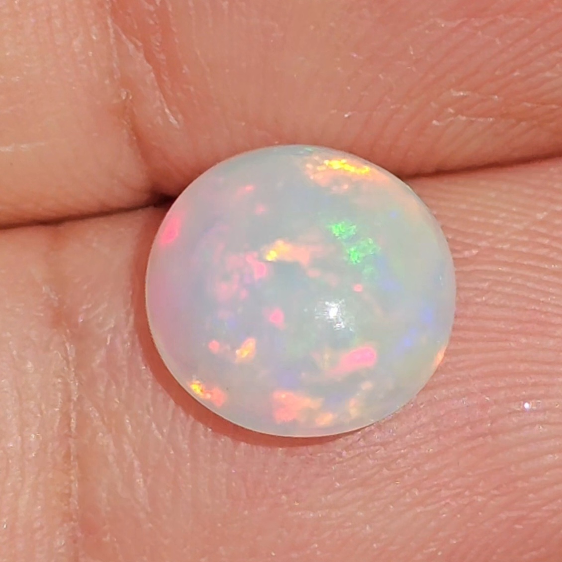 พลอย ไวท์ โอปอล White Opal 1.45 กะรัต (Cts.) พลอยแท้ อัญมณีมงคลประจําวันเกิด เครื่องประดับพลอย